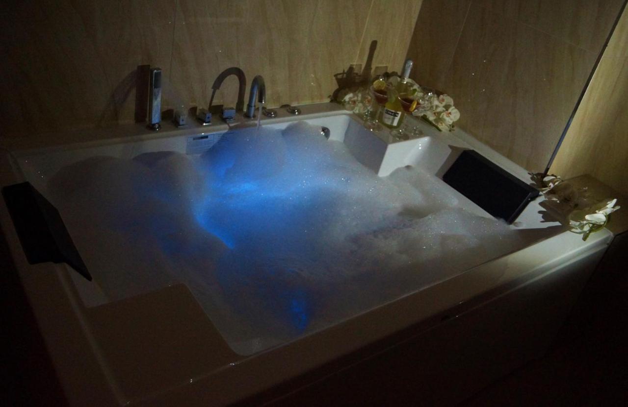 City Hotel พริเซรน ภายนอก รูปภาพ